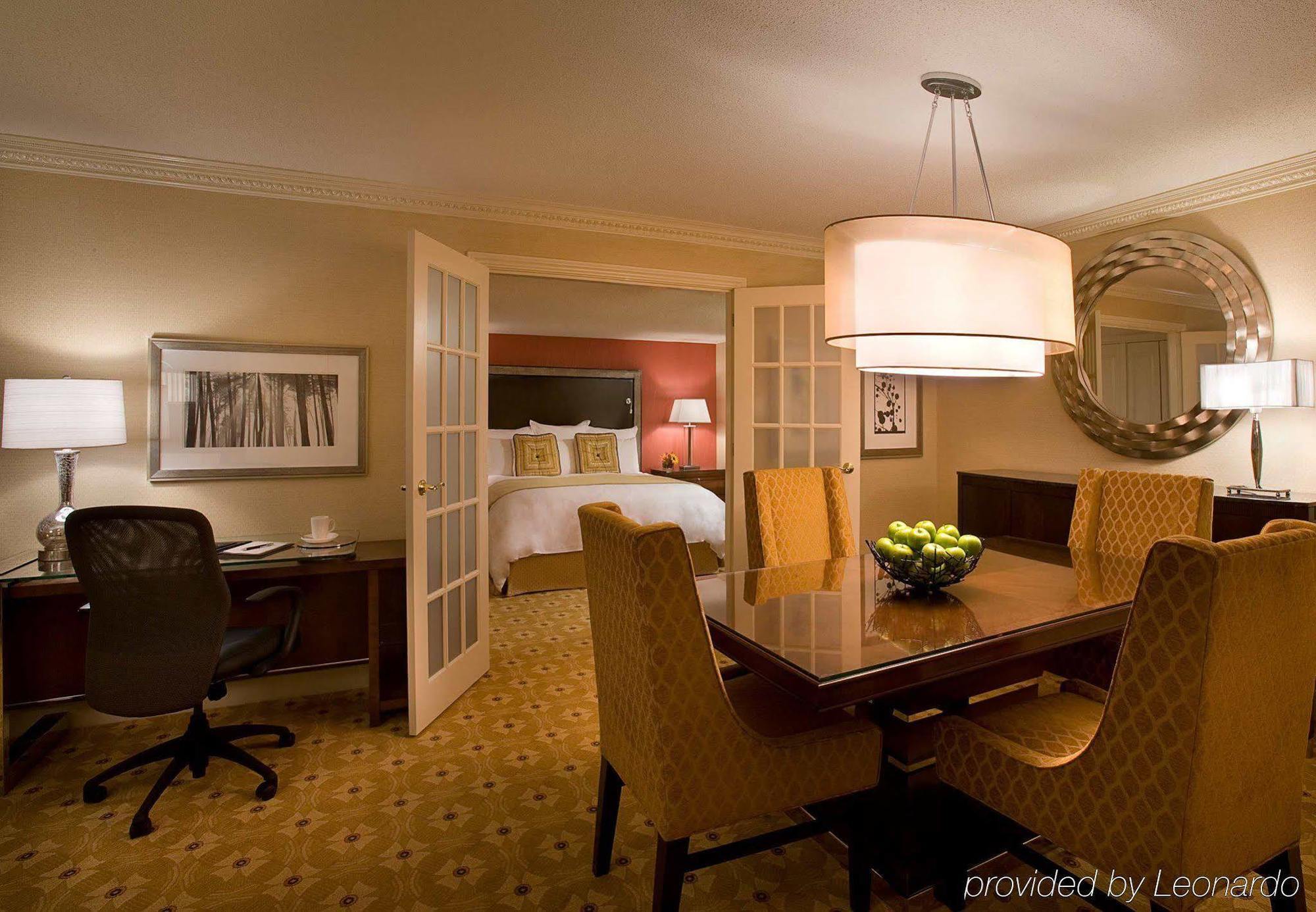 Toronto Airport Marriott Hotel Oda fotoğraf
