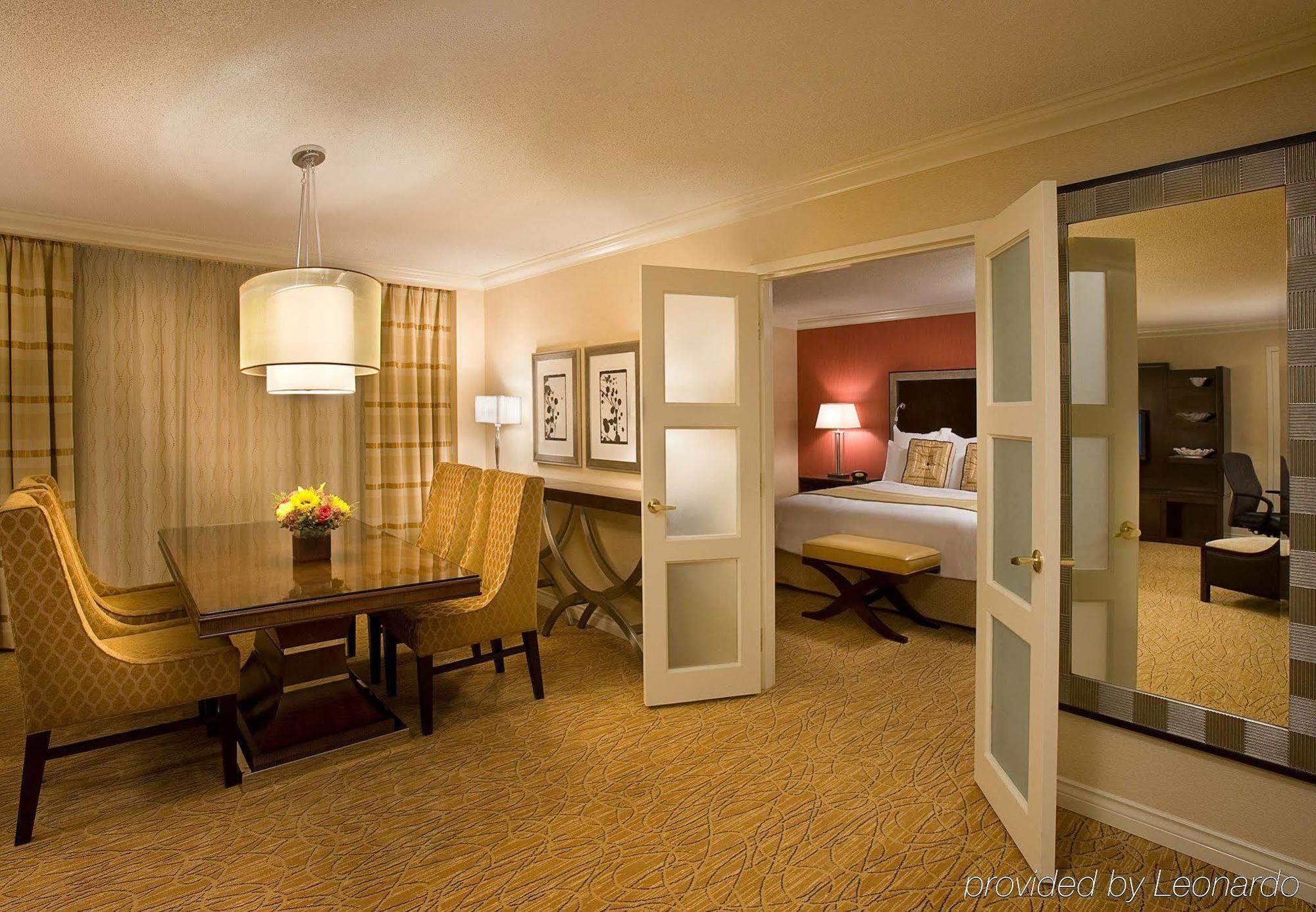 Toronto Airport Marriott Hotel Oda fotoğraf